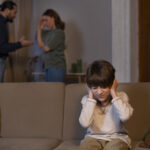 Relações Familiares Marcadas por Agressões Emocionais: Impactos e Caminhos de Superação