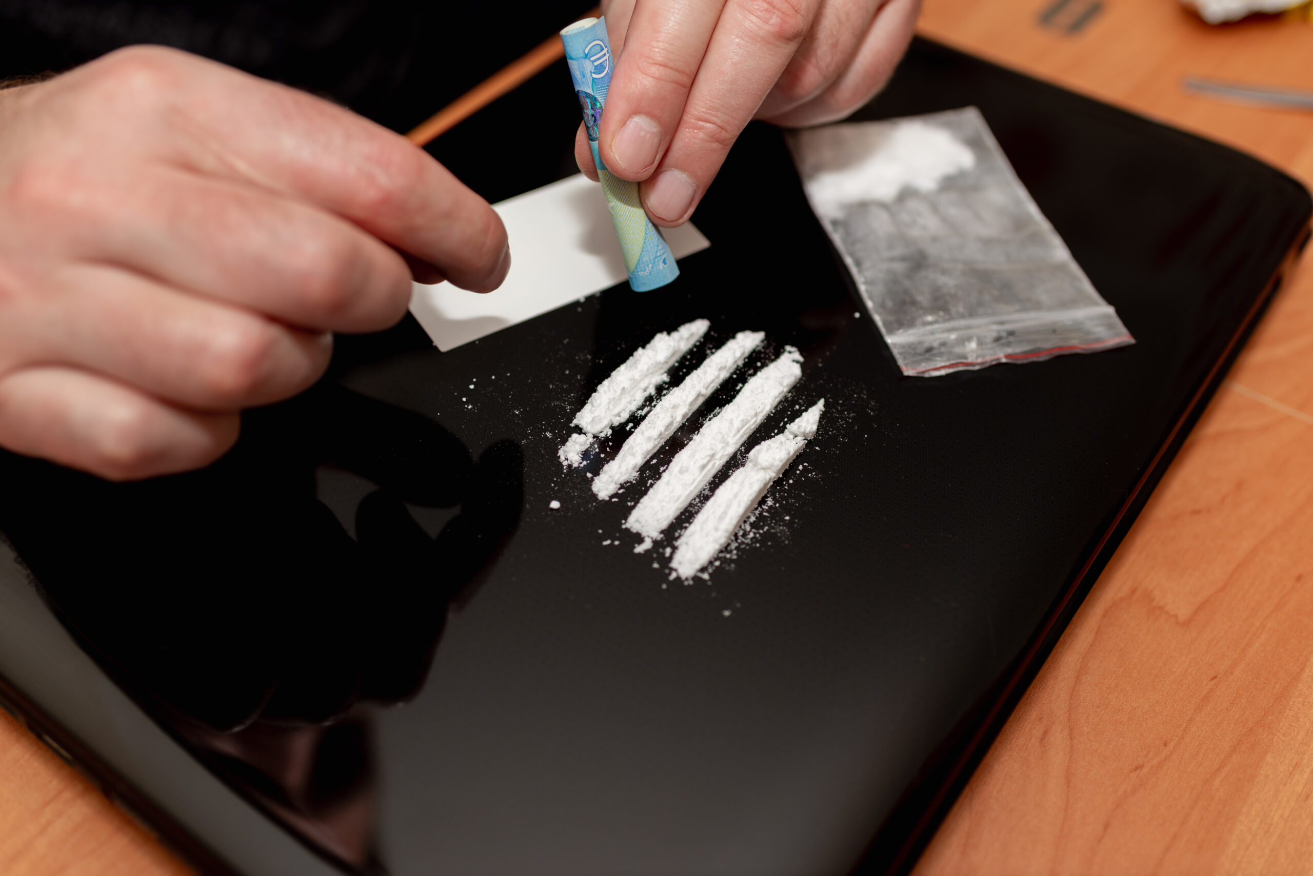 Uso contínuo de substâncias derivadas da cocaína: efeitos acumulativos e riscos crescentes